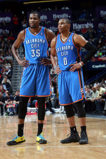 球拼劲十足 球拼劲十足